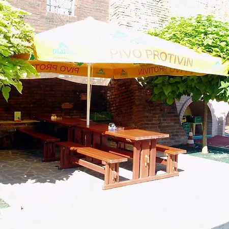 U Vlku 4*