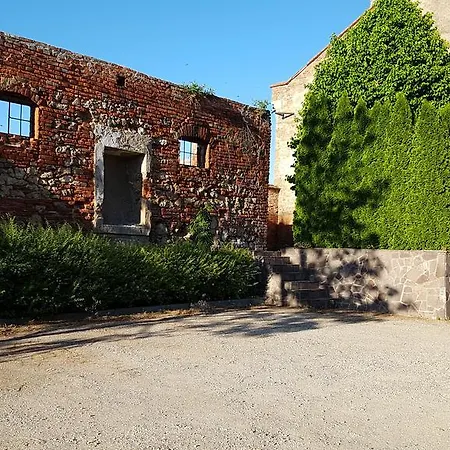 U Vlku 4*